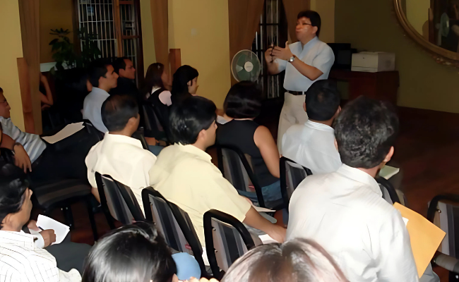 TALLER DE CAPACITACION RELACIONES HUMANAS y
ATENCION AL CLIENTE
EMPRESA OBM & Cia. s.a.