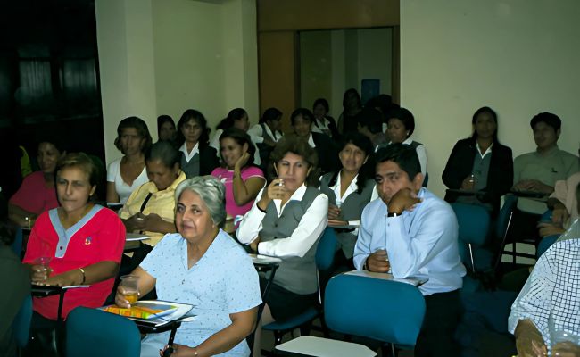 CAPACITACIÓN AUXILIARES DE FARMACIA Asistentes de Varios Hospitales